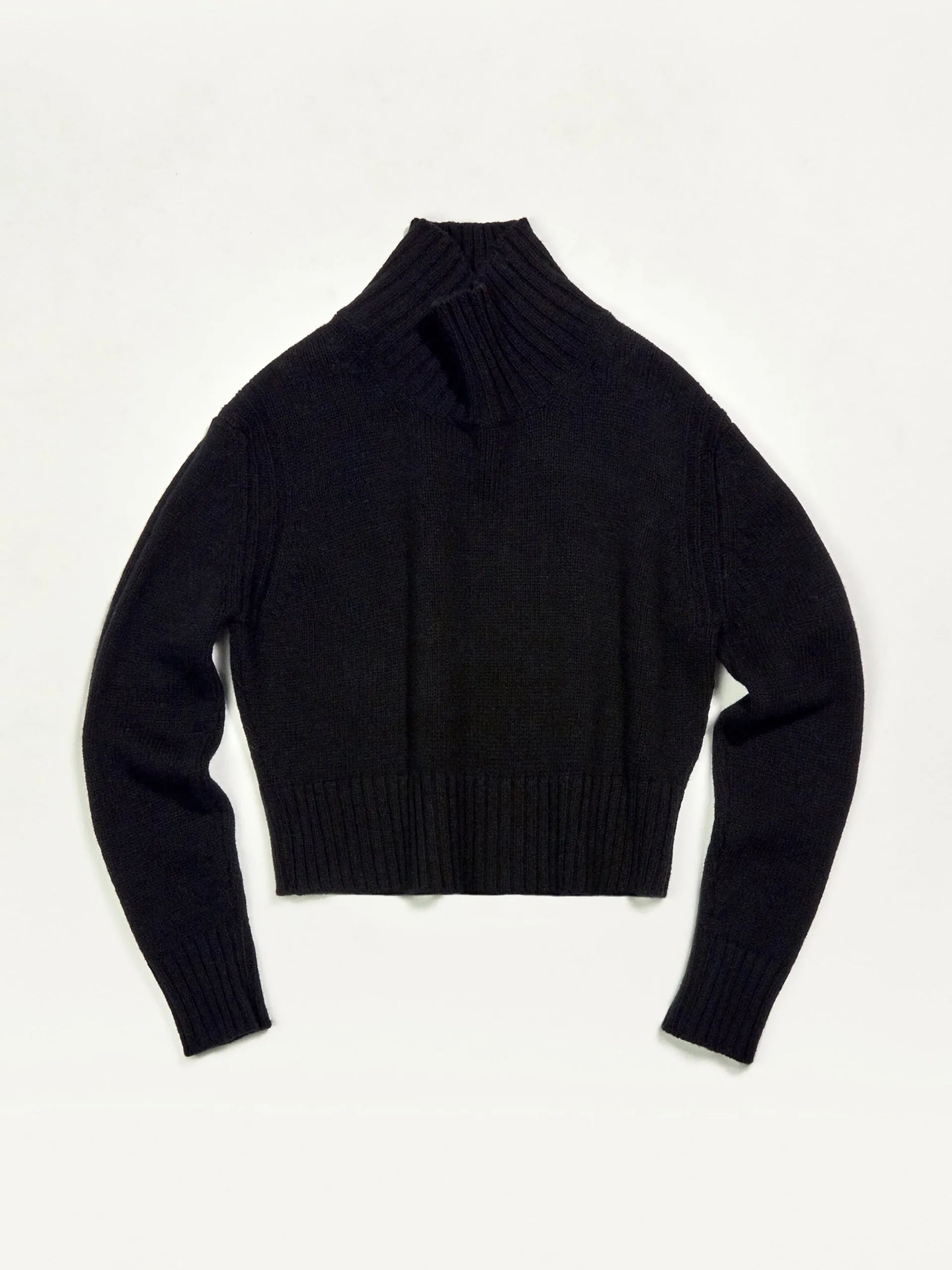 Black Fintra Lambswool crop high neck