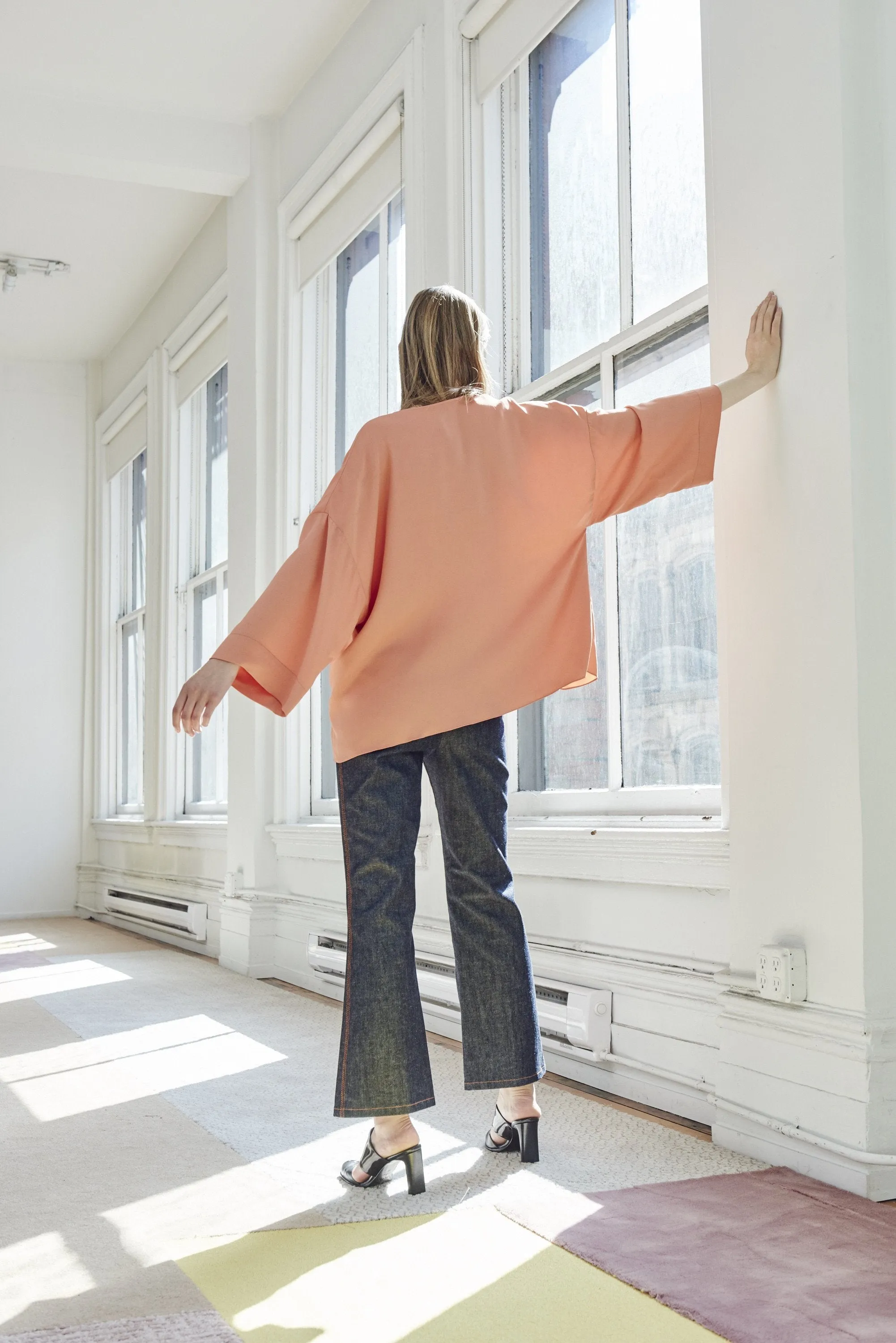 CADY CIRCLE SEAM BLOUSE