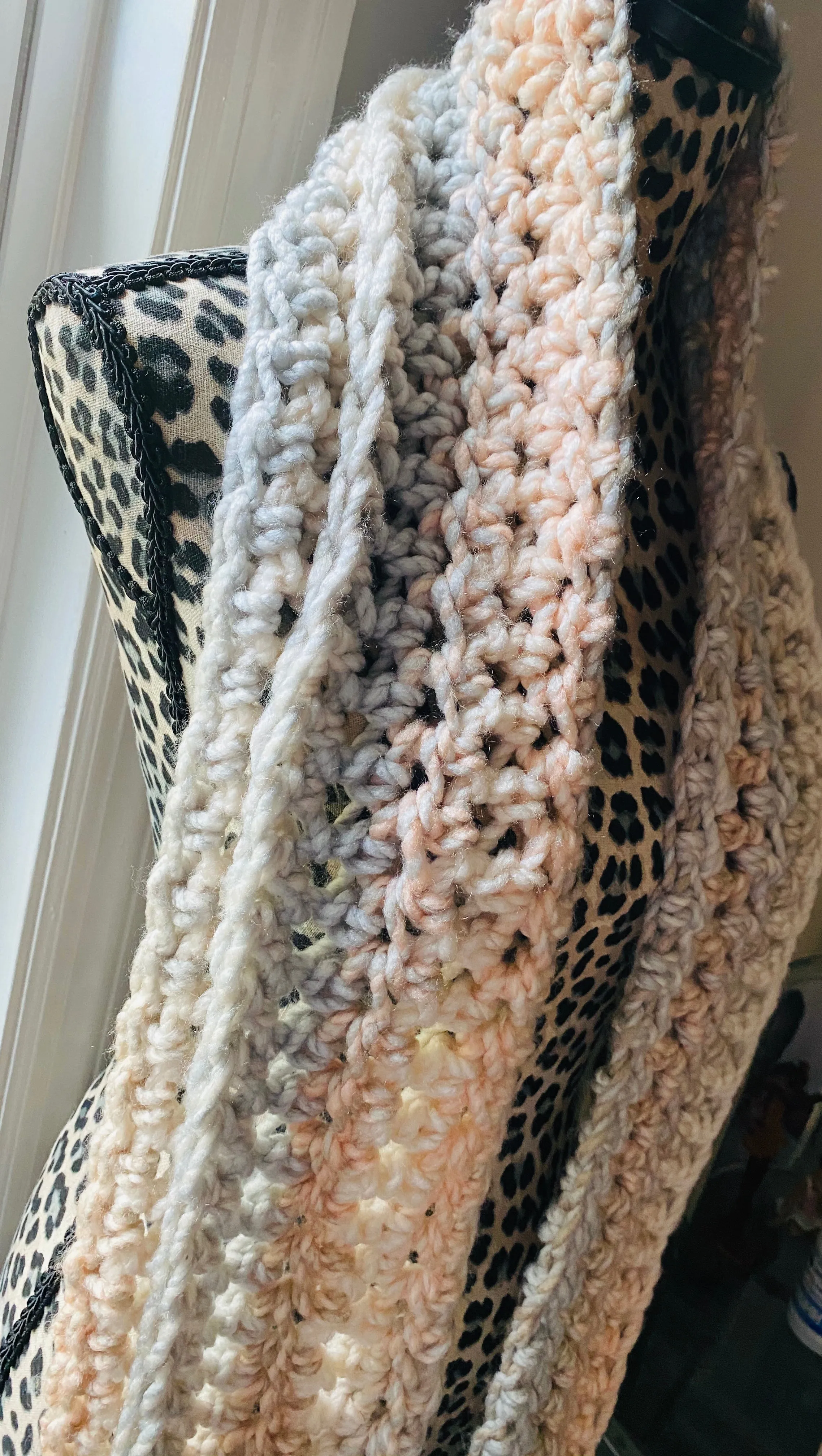 Chunky fringe scarf