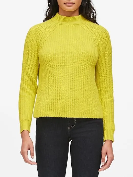 Chunky High Crew-Neck Sweater in Neon Yellow-Green