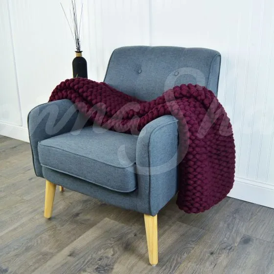 Chunky Knit Throw ~ Merlot **DISCONTINUED QUANTITIES LIMITED**