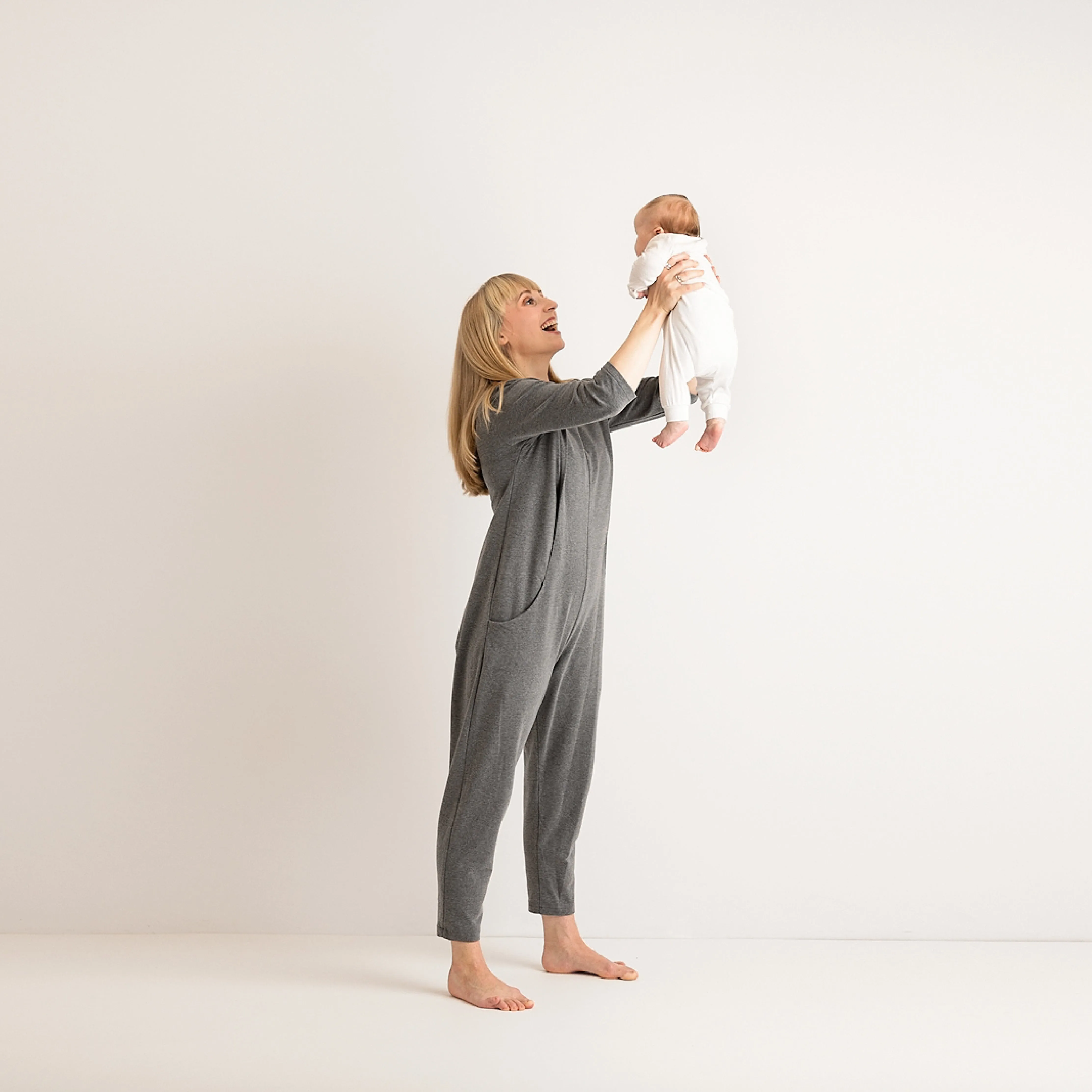 Etta Jumpsuit - Maternity Jumpsuit & Breastfeeding Jumpsuit - Grey