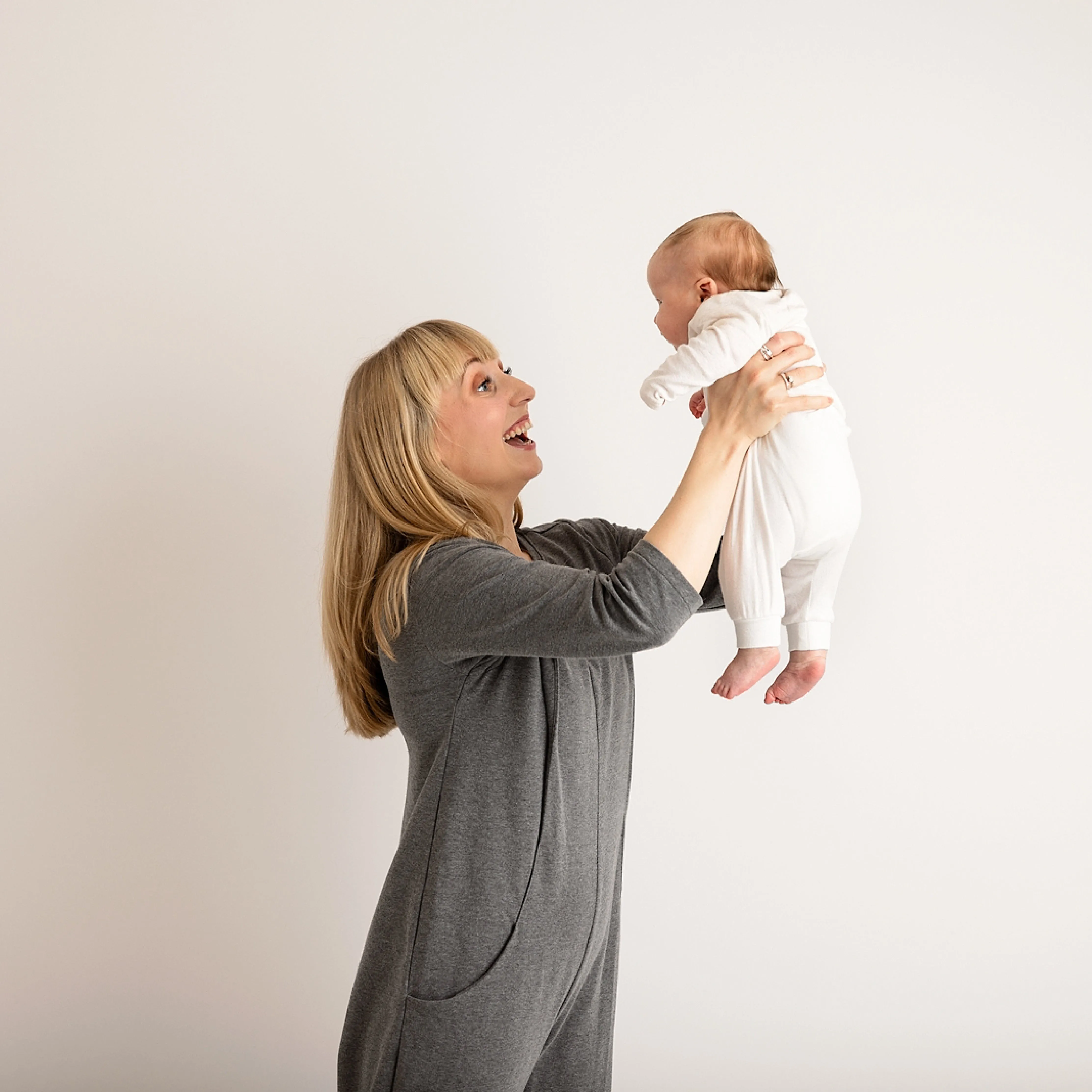 Etta Jumpsuit - Maternity Jumpsuit & Breastfeeding Jumpsuit - Grey
