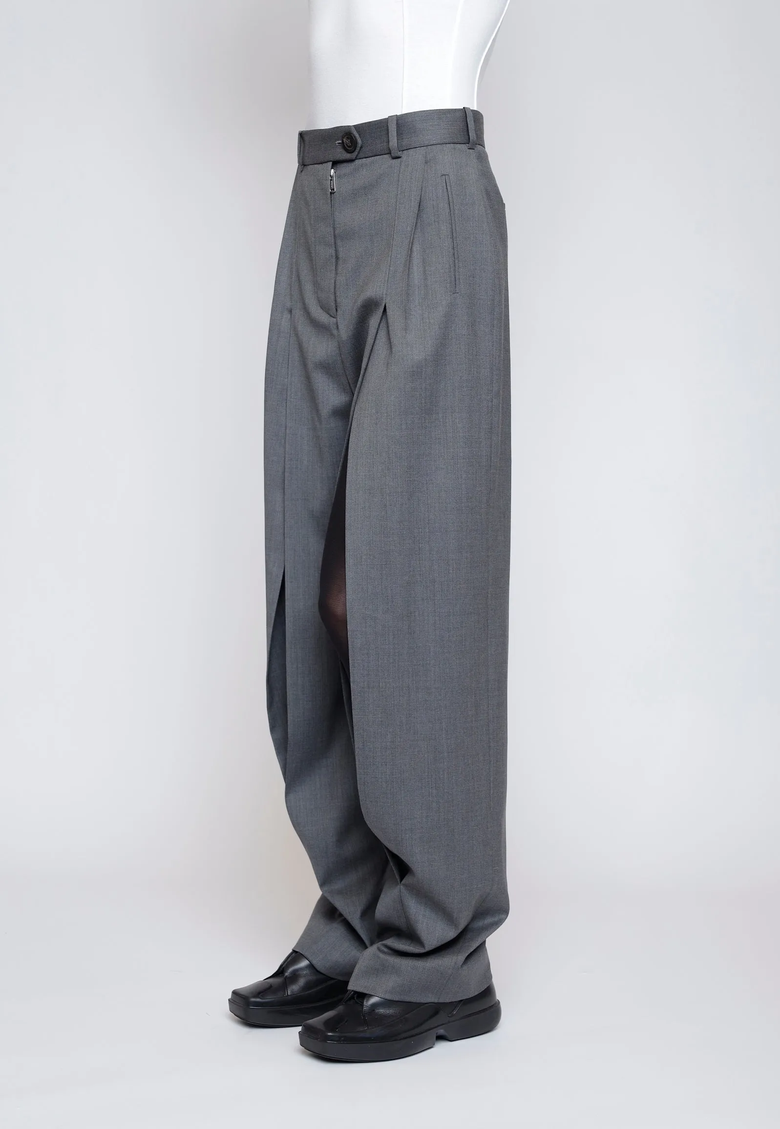 FRONT SLIT PANTS