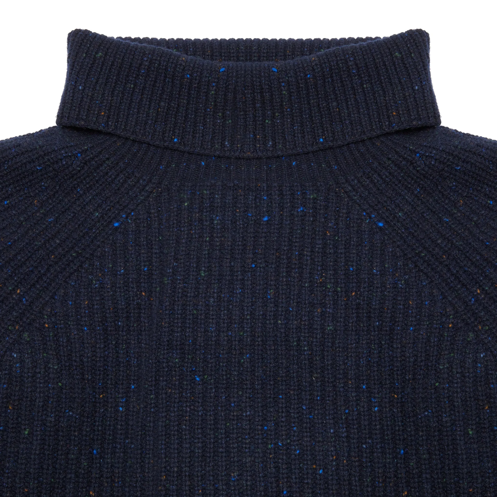 Inis Meáin Women's Cropped Boatbuilder Jumper in Prussia