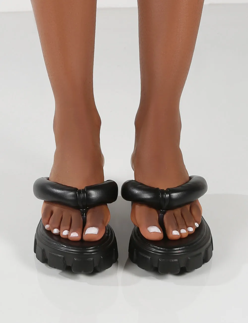 State Black Chunky Sole Thong Strap Sandals