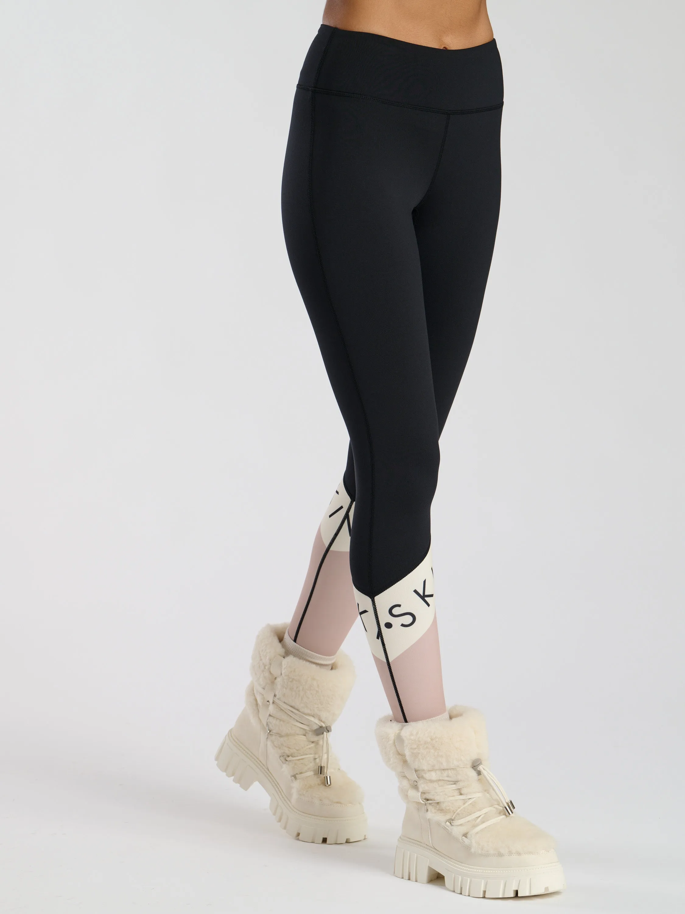 The 'Avalanche' ski slogan base layer top in beige
