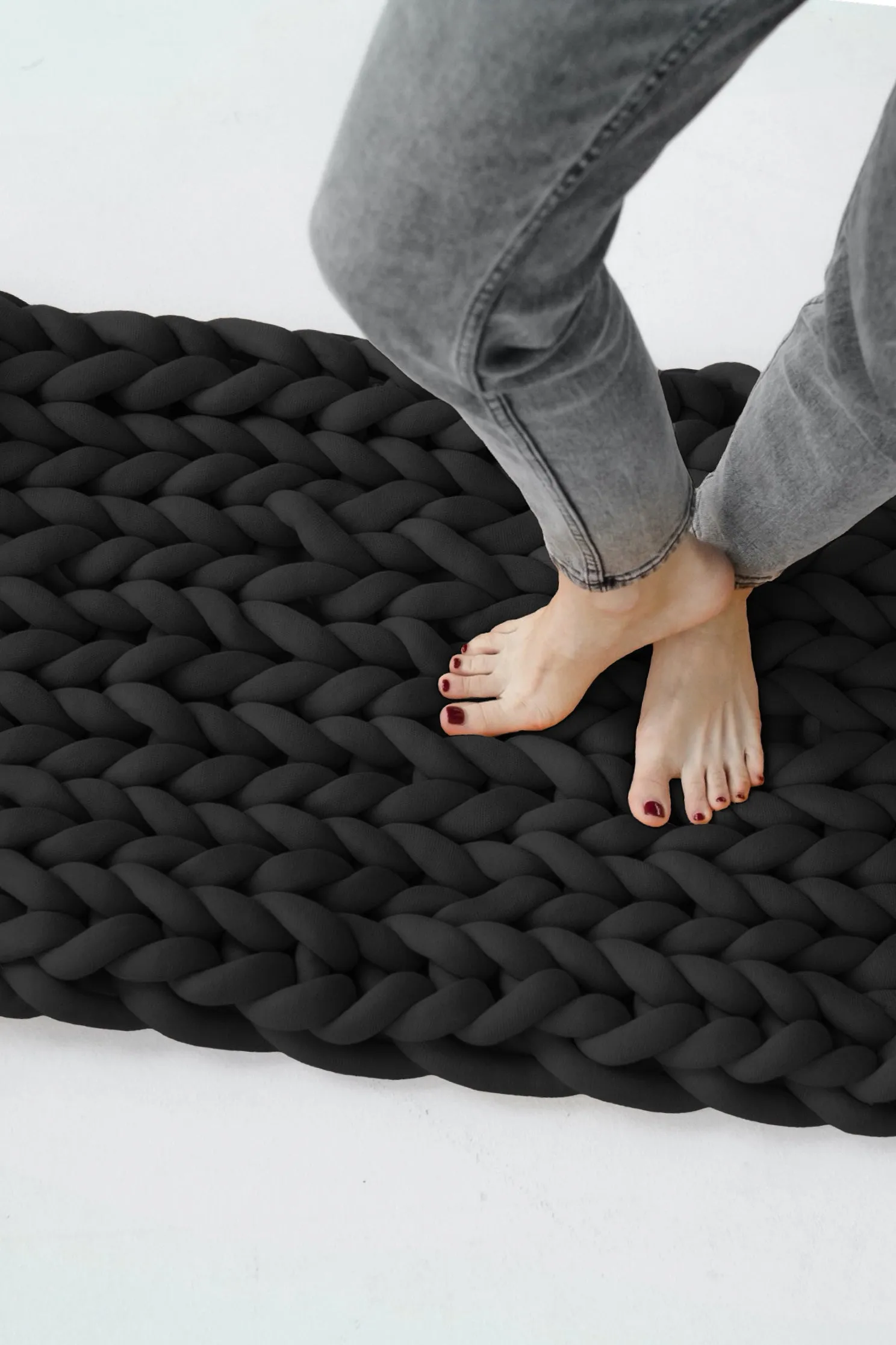 Tube yarn rug, small 20”x27” (50x70 cm)