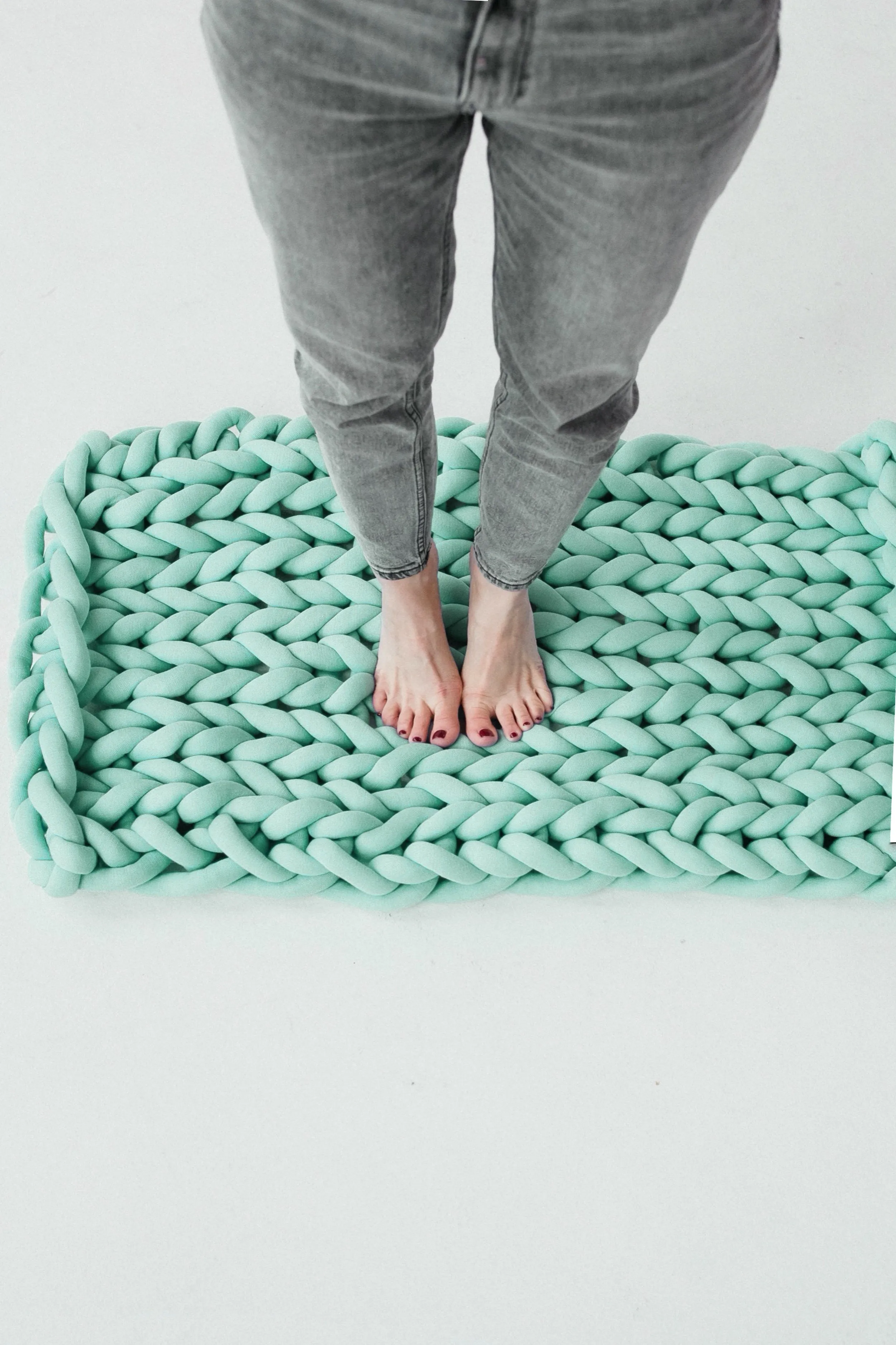 Tube yarn rug, small 20”x27” (50x70 cm)