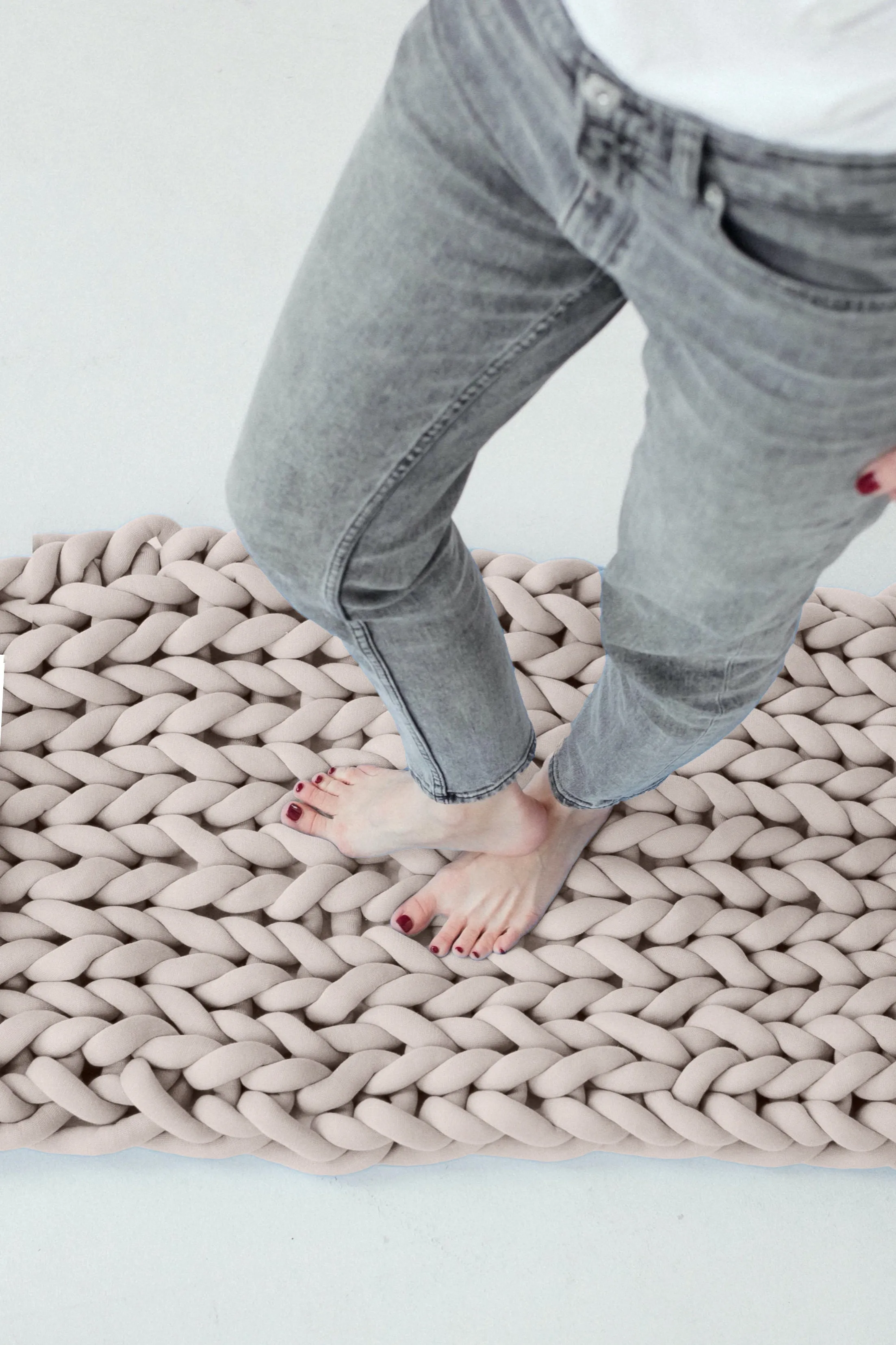 Tube yarn rug, small 20”x27” (50x70 cm)
