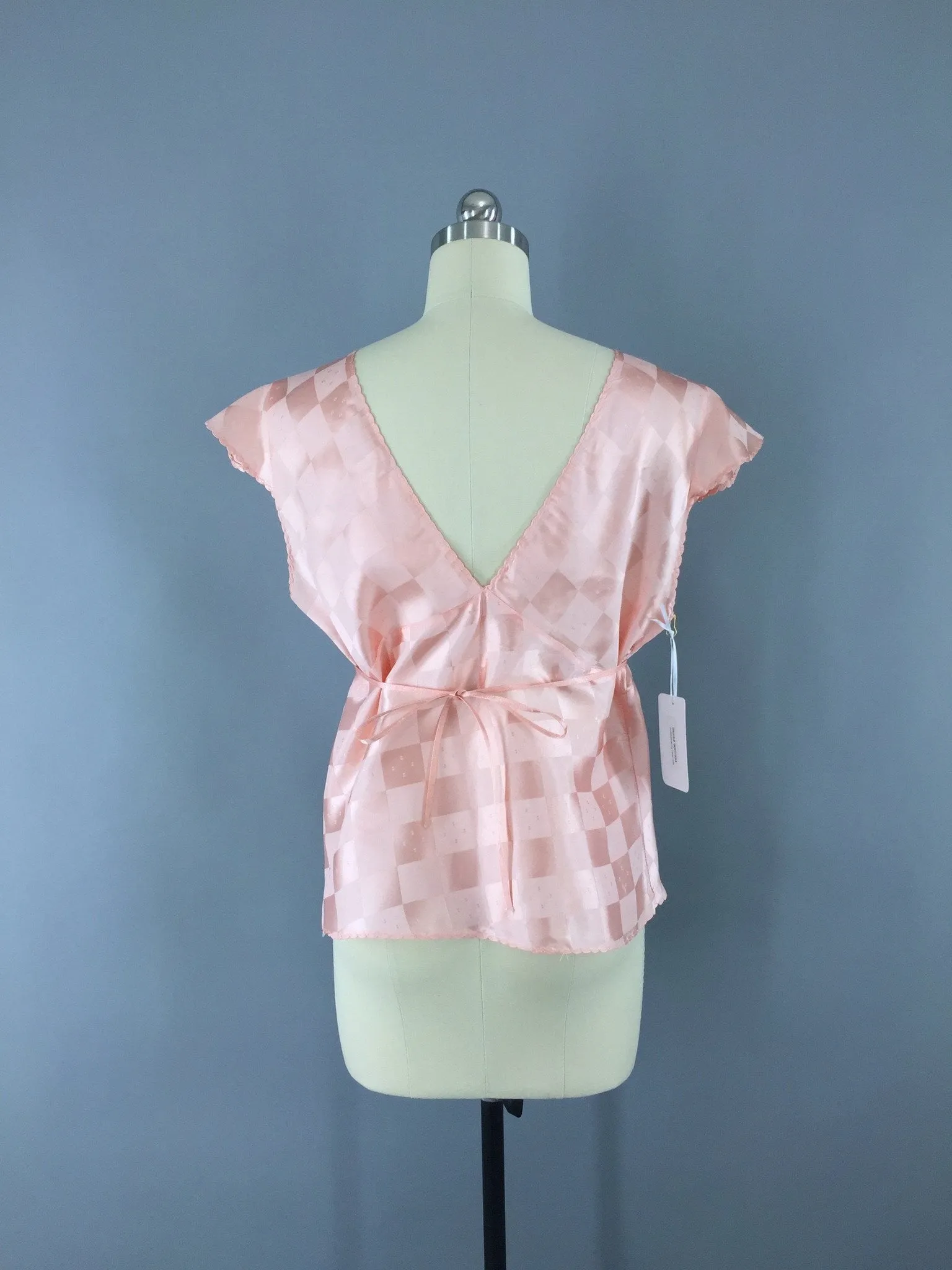 Vintage 1930s-40s Pajama Top in Pastel Pink Satin
