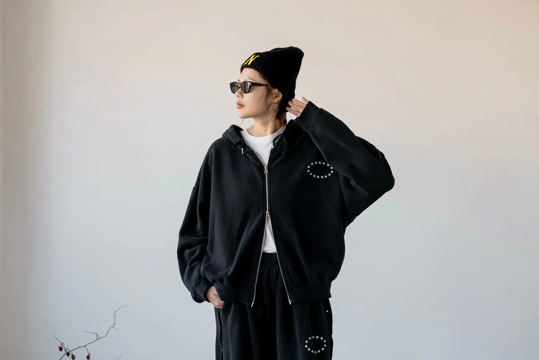WASHED BLACK STUDDED STARS HOODED SWEAT JACKET 🌟BEST BUY🌟 *LAST 2*