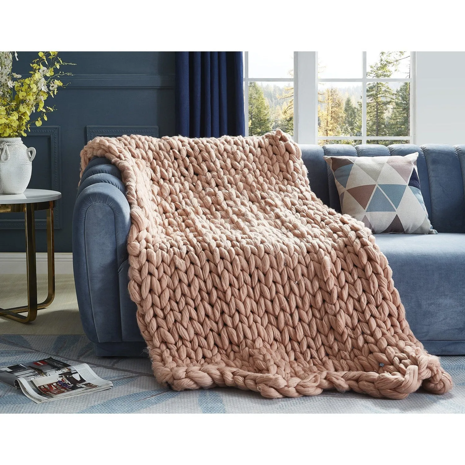 Yanis Chunky Knit Throw